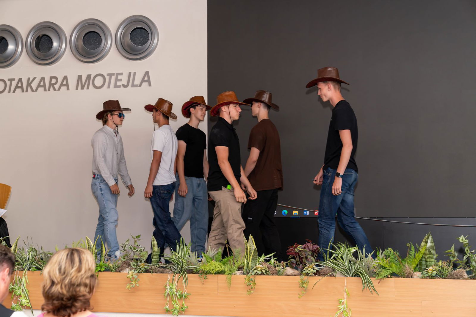 SR500992-Enhanced-NR