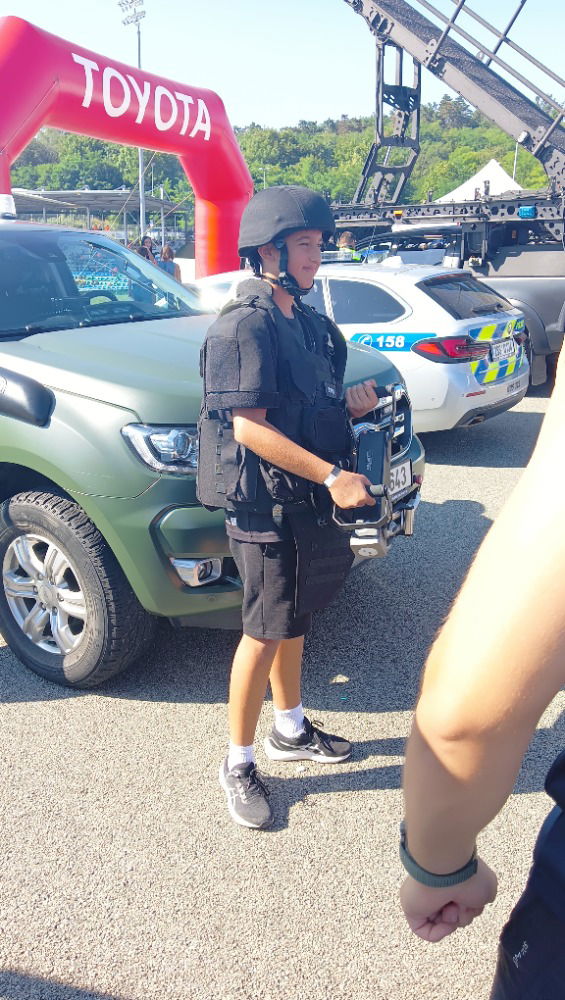 Turečtí žáci na policejním stanovišti