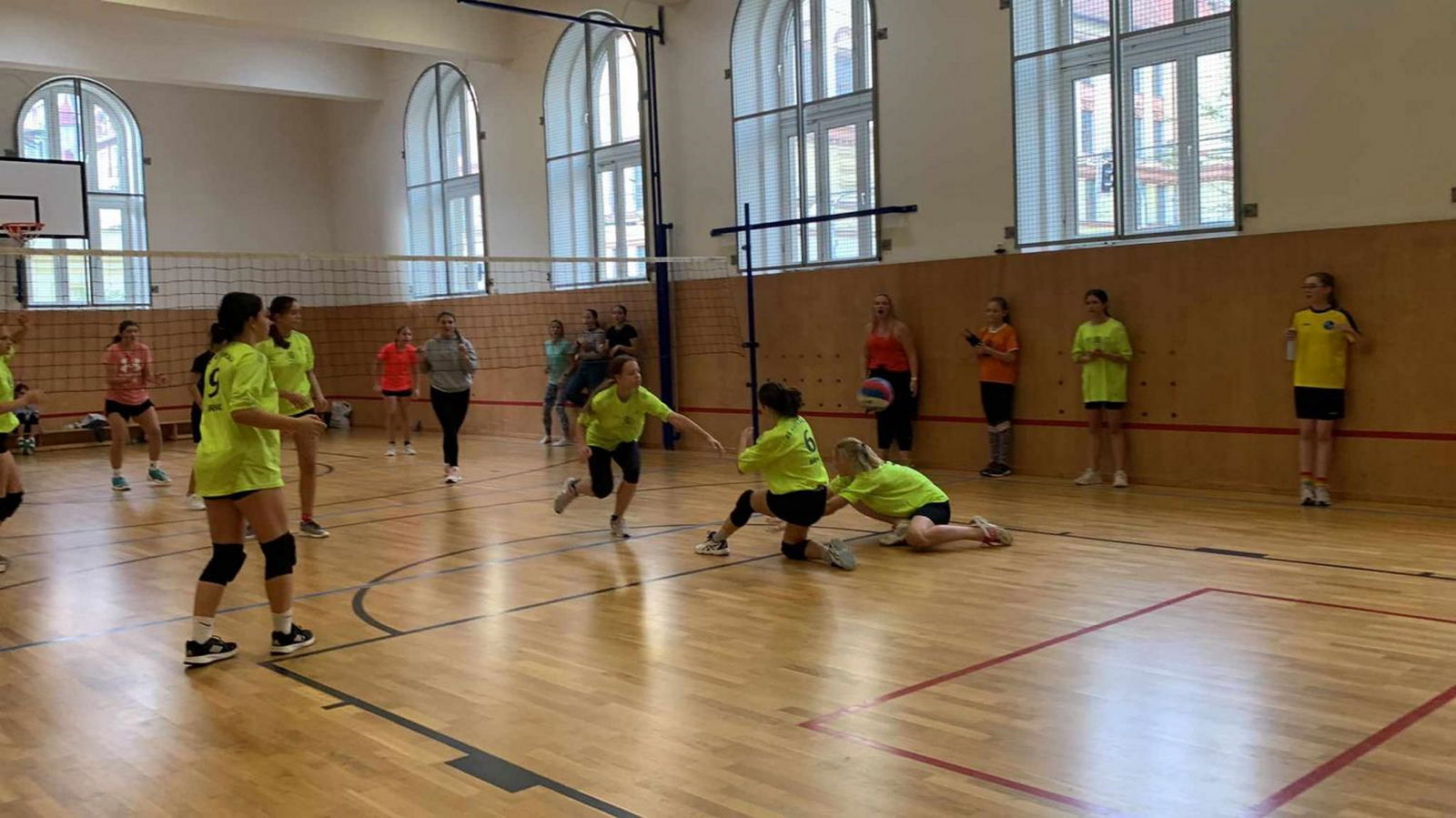 377230730_1752143851899713_6949208440557257847_n