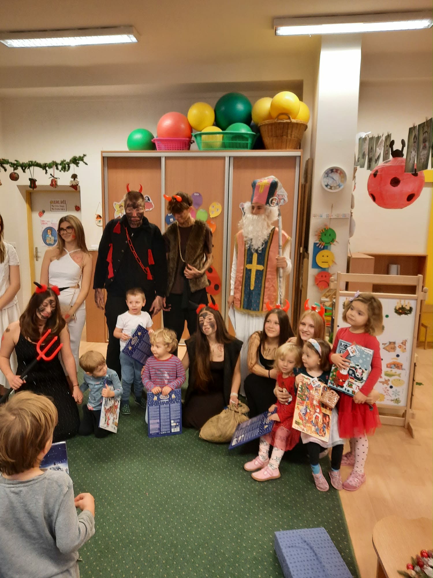 276250aa-b943-4e50-9abe-24b2256c95b9