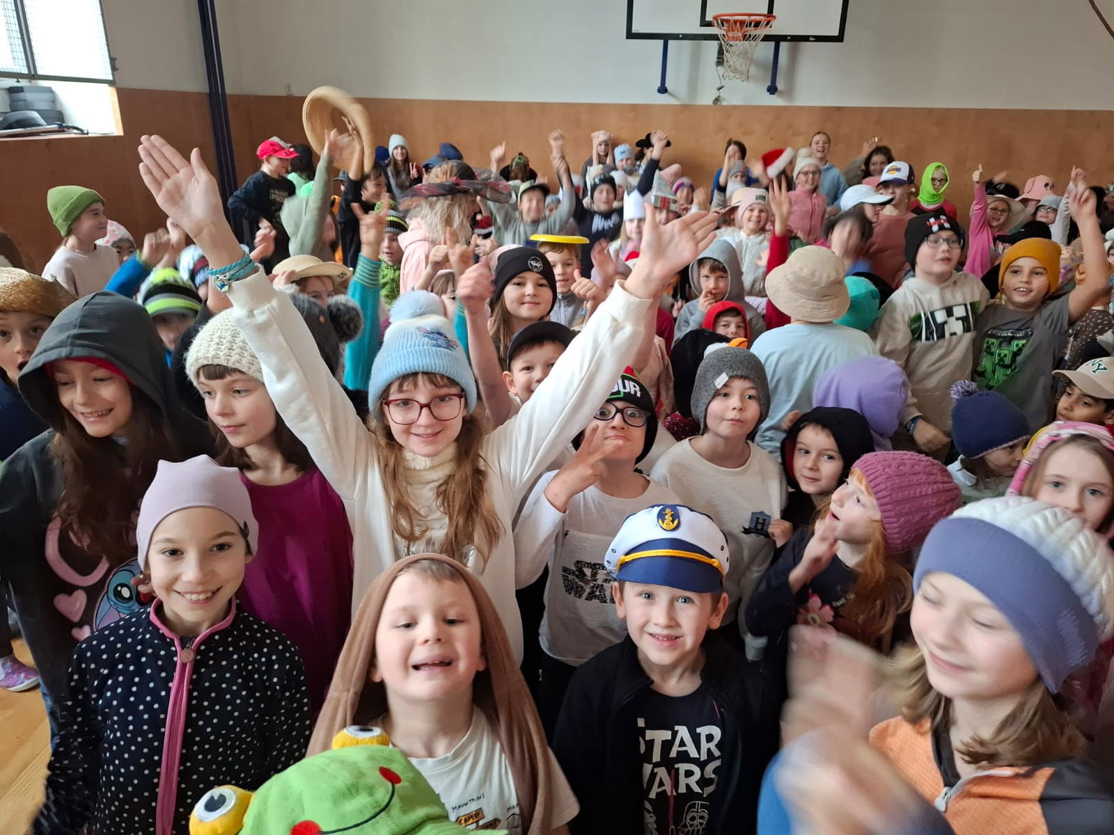 d461ab63-cdc7-40c9-a09b-c8df3e555ffb