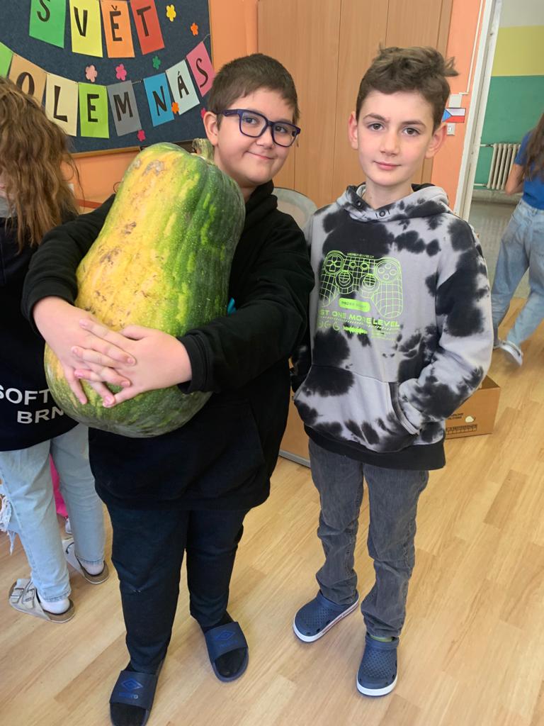 0e3b3a5b-0dd0-42e5-9642-24e89668609e