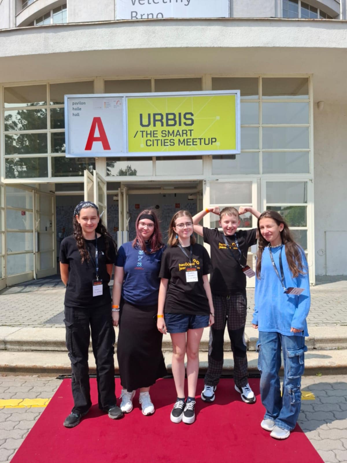 61cb64f1-0837-460d-8771-fbc0d0cc9e55