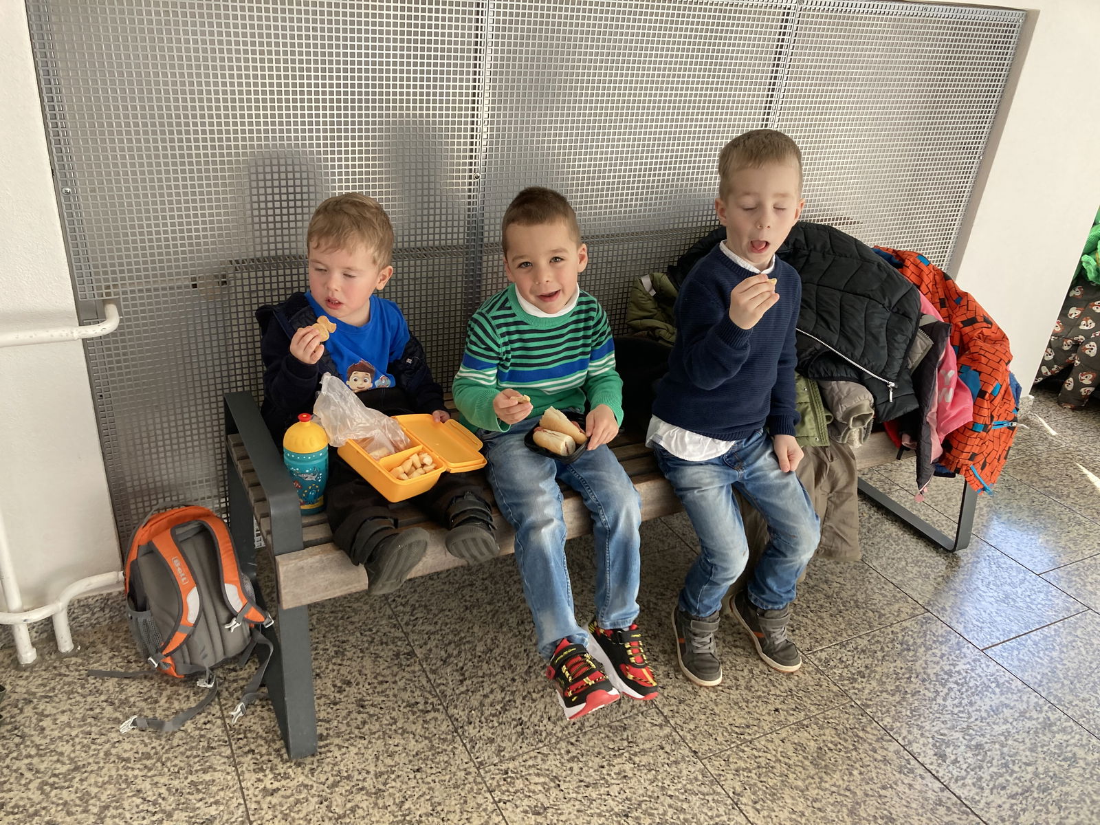 BB0D561B-AB4D-4B1A-99D6-B48C06FF12F2