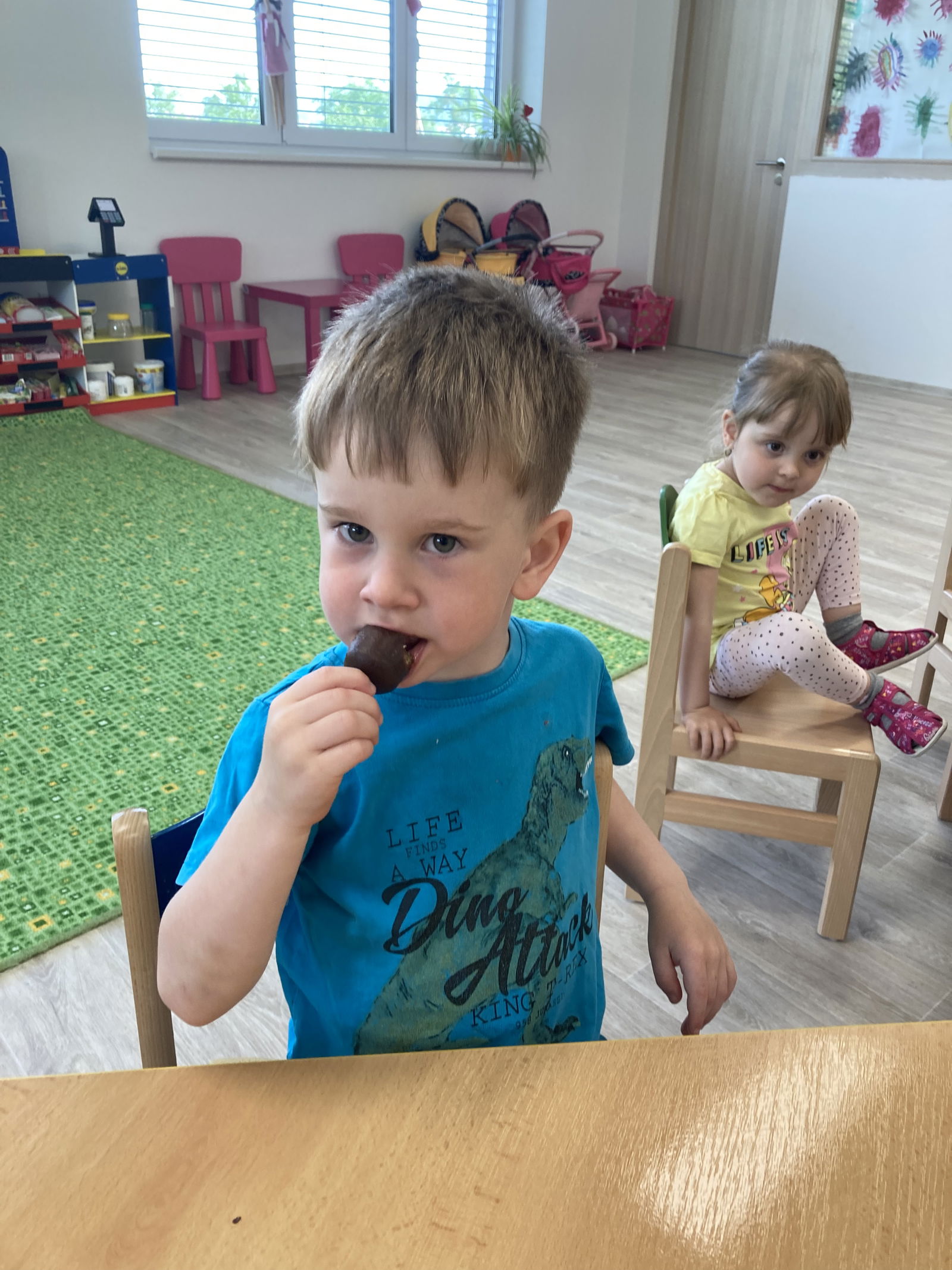 2338F76E-7F8C-45DD-B78D-915111BE796A