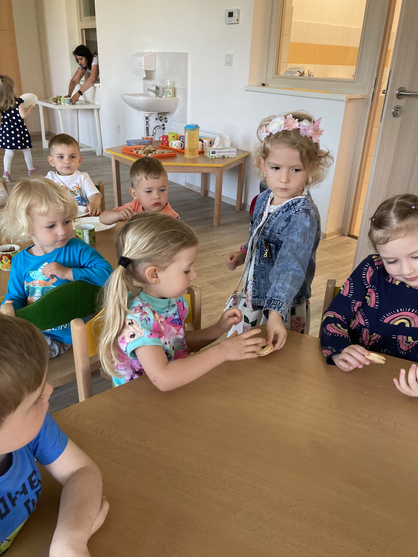 AA890FE1-D81E-4E2F-A134-9AA06C00E5BC