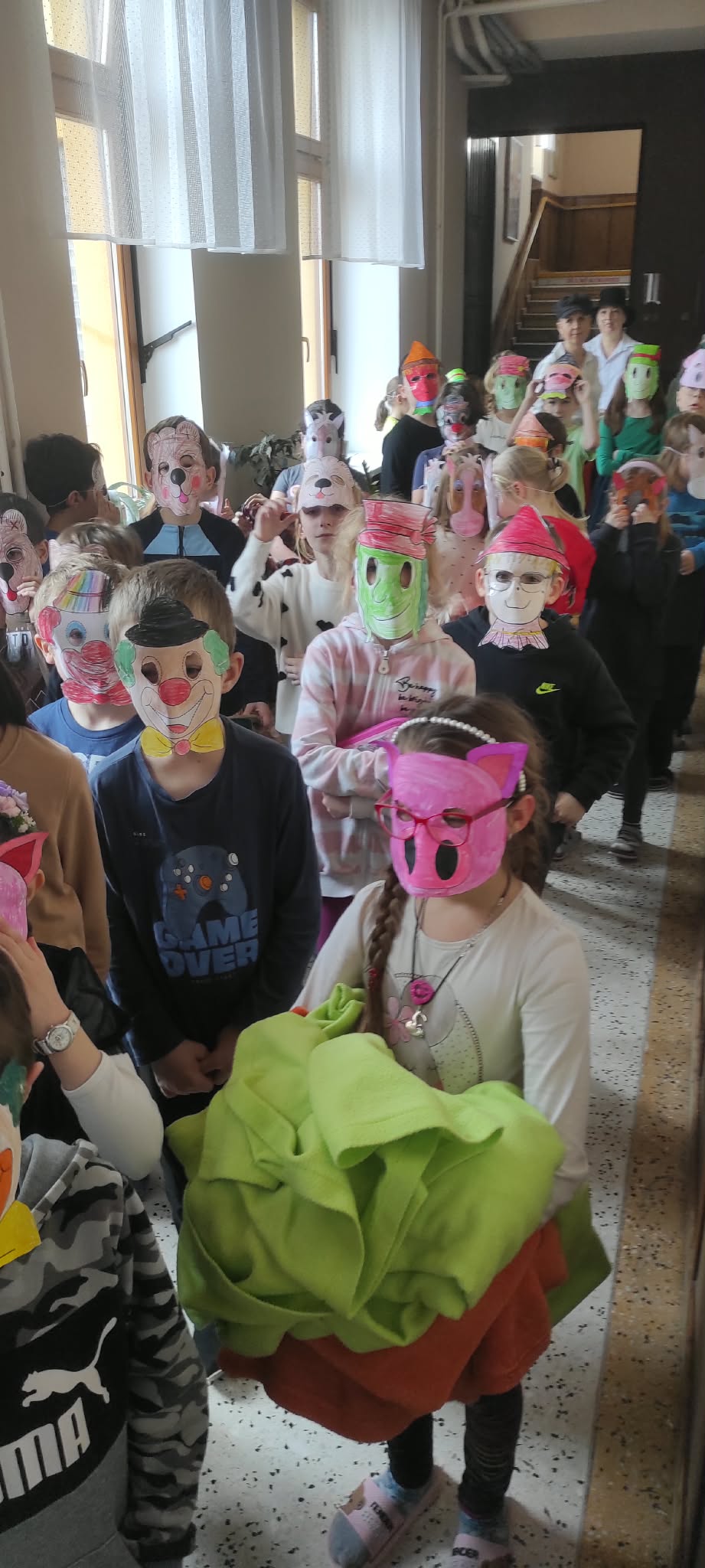 98c8c750-8cdc-478d-a9c1-fa68016c1aa1