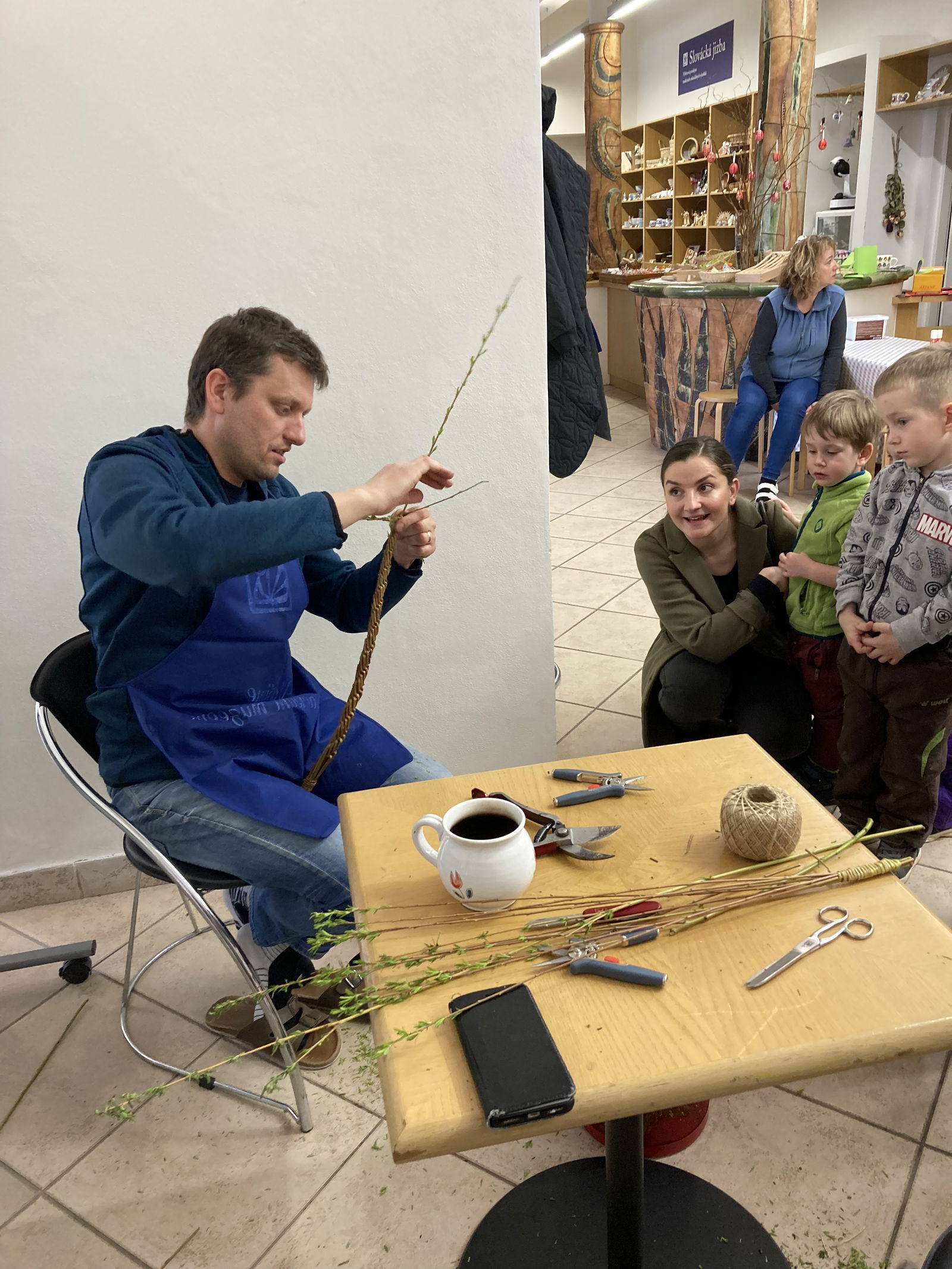 A45F1EF5-ADA2-46B5-9DCE-6887B888C546