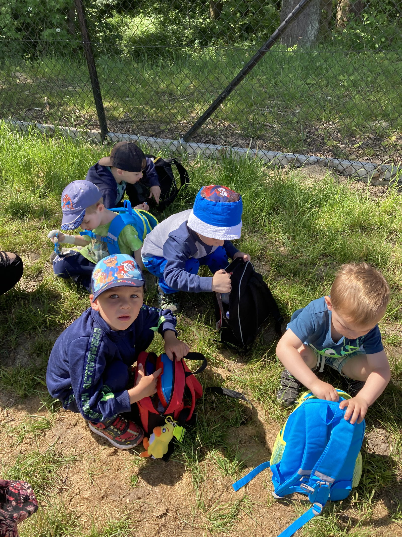 3D09DE7E-D2C2-4E27-87CD-E5880B2664B0