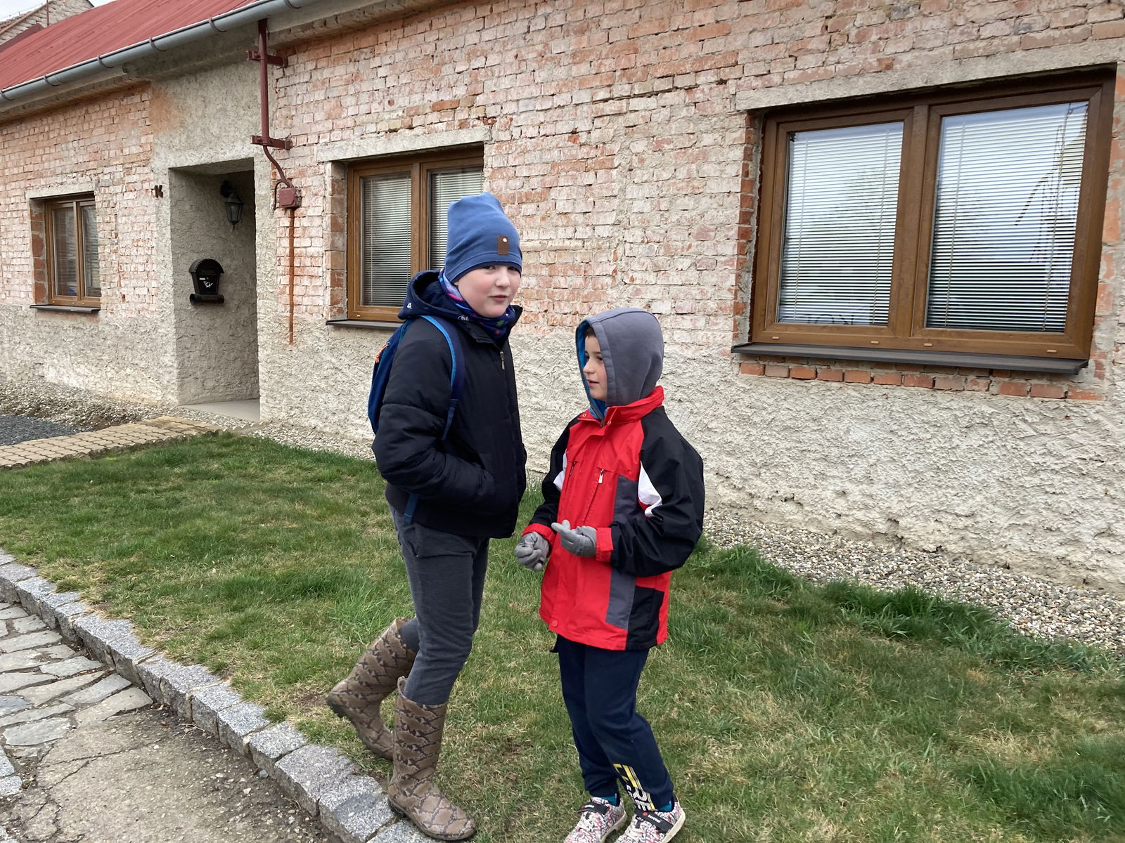 A7CDC999-D693-48F5-9E50-C54EADDFC20E