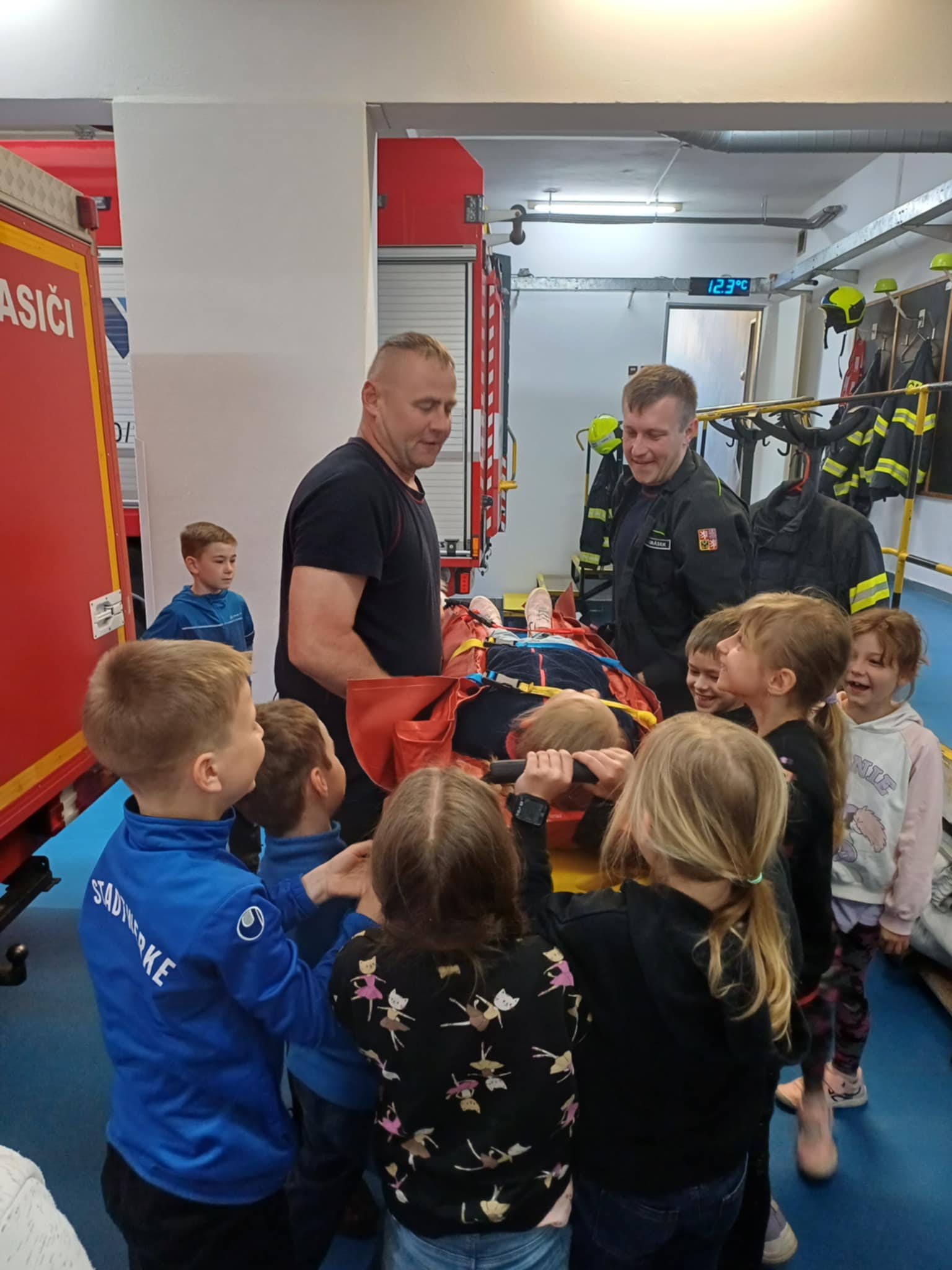 e0f5104d-153d-429e-ae81-0ea219992cfb