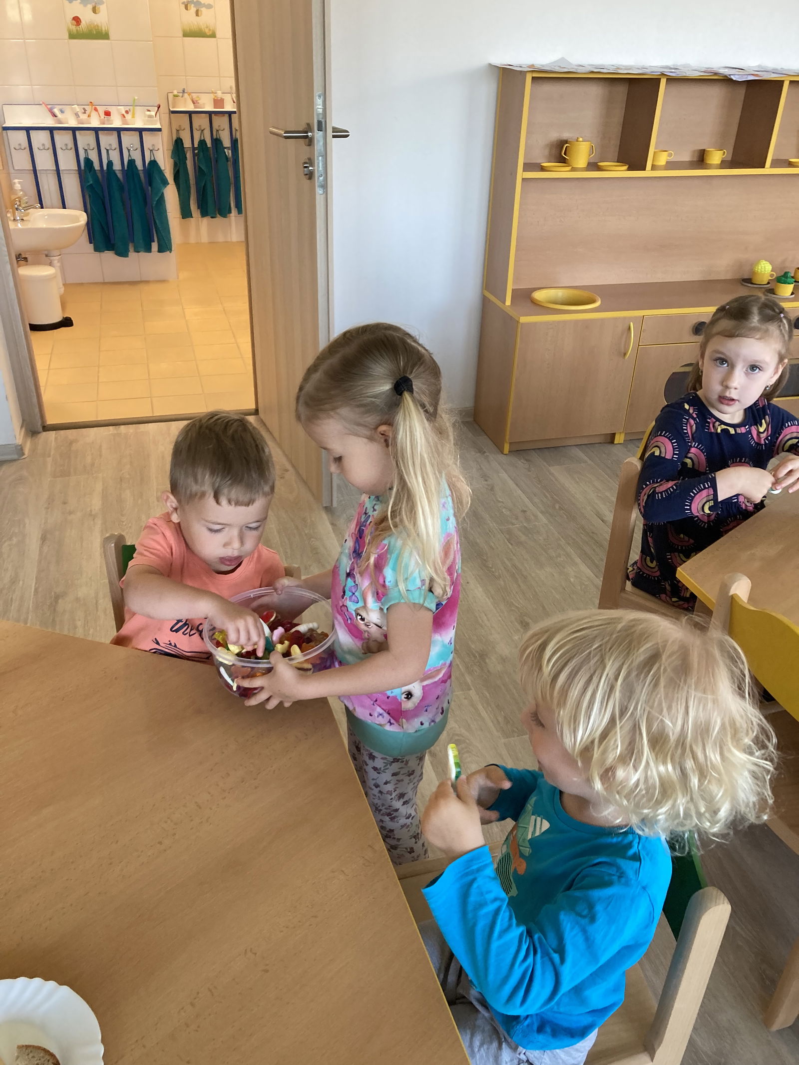 DF106A86-E5CA-4086-98CD-61FC7BD1AEF9