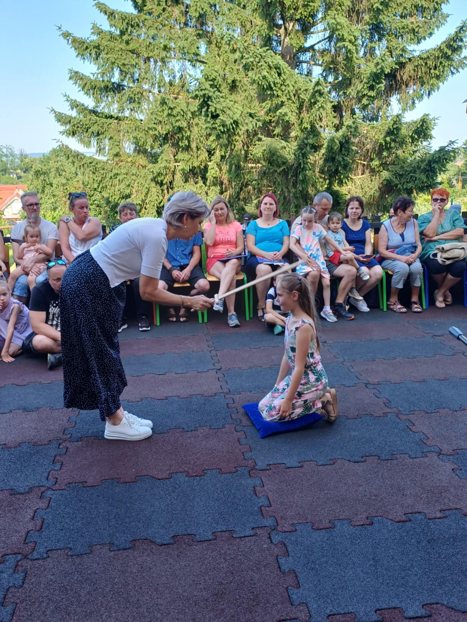 22c8b23f-c82f-43ce-a437-601d5e4765da