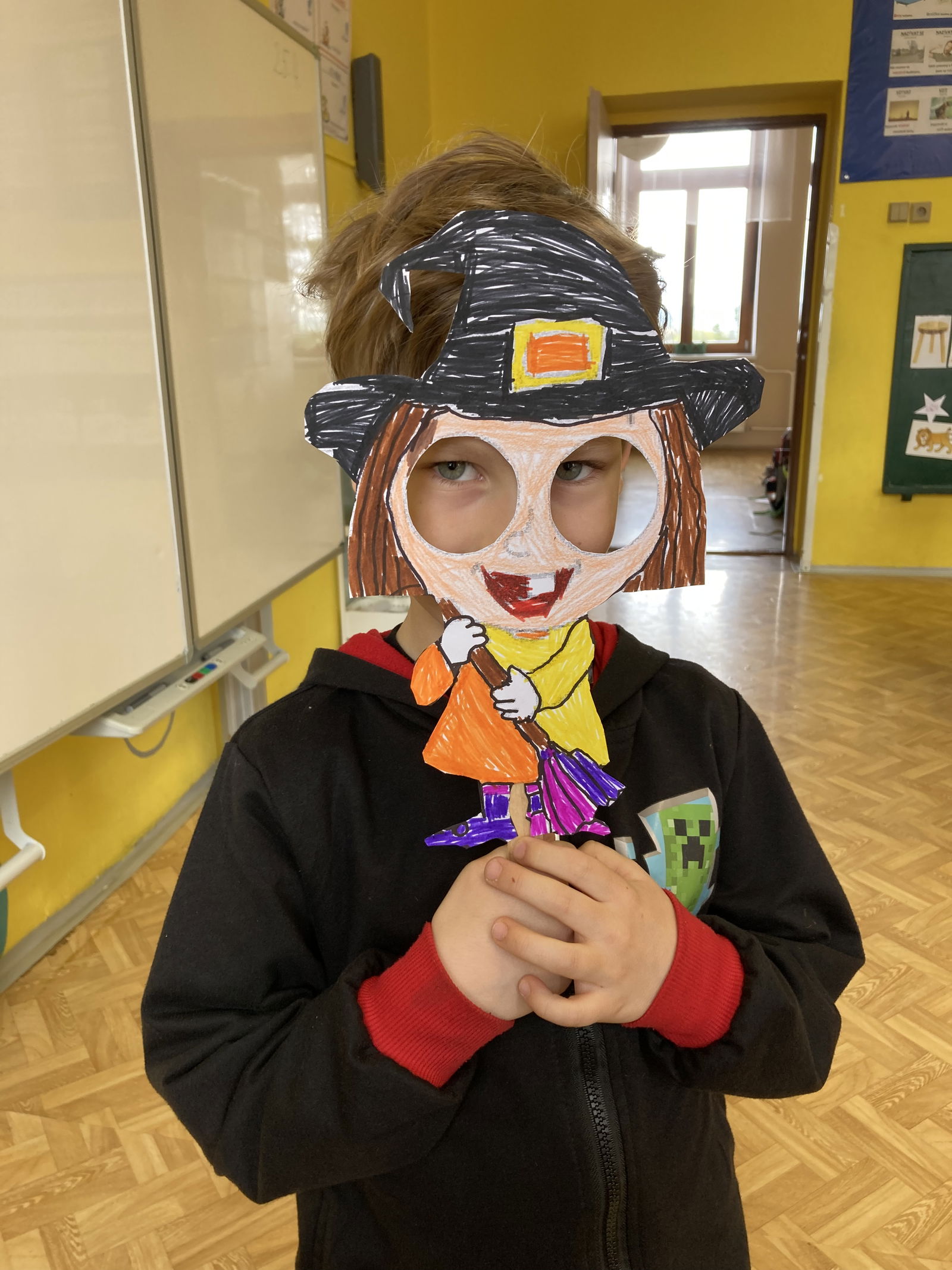 81877416-7A41-4EBB-8C2C-FA257E470D93