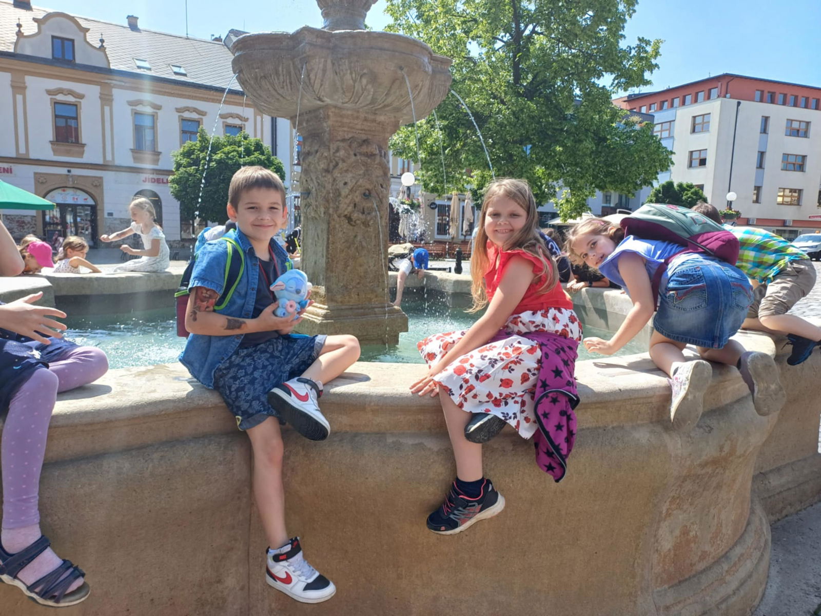 a012dead-41fa-4a9c-8a91-6e3279228c75