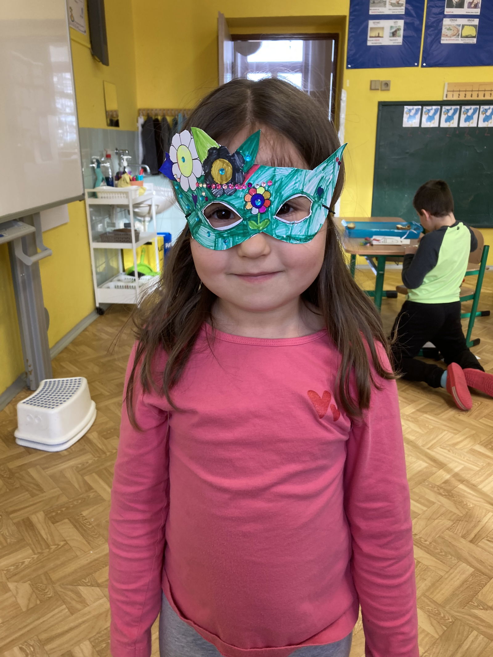 560D9D52-6C64-4B75-A19B-96423611EB5F