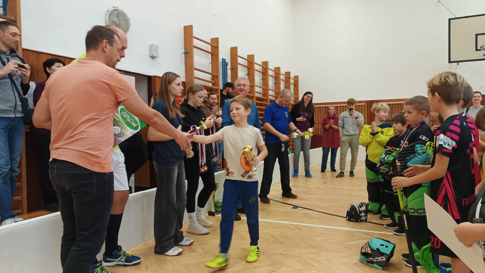 ede2b133-0edd-4aa9-9714-8b3ec3310543