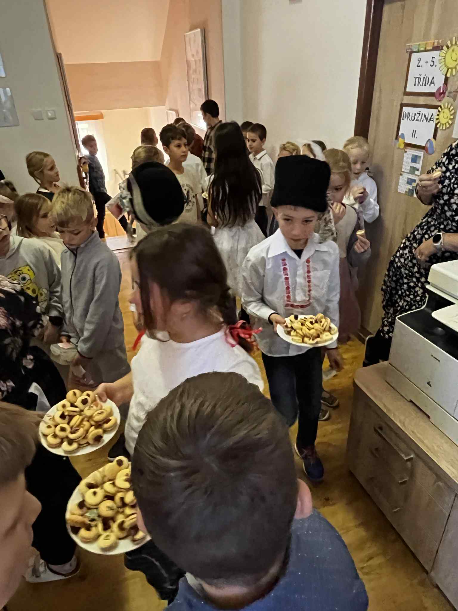 e77f98b1-4364-402c-85d8-0558056015f9