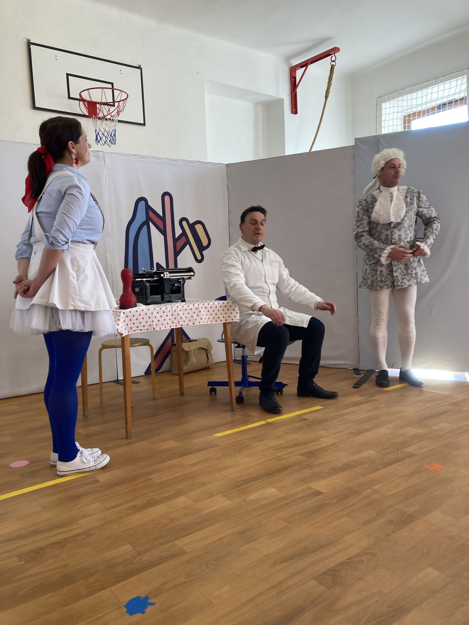 CB896D4D-A607-46FB-A1B7-209F26E1076B