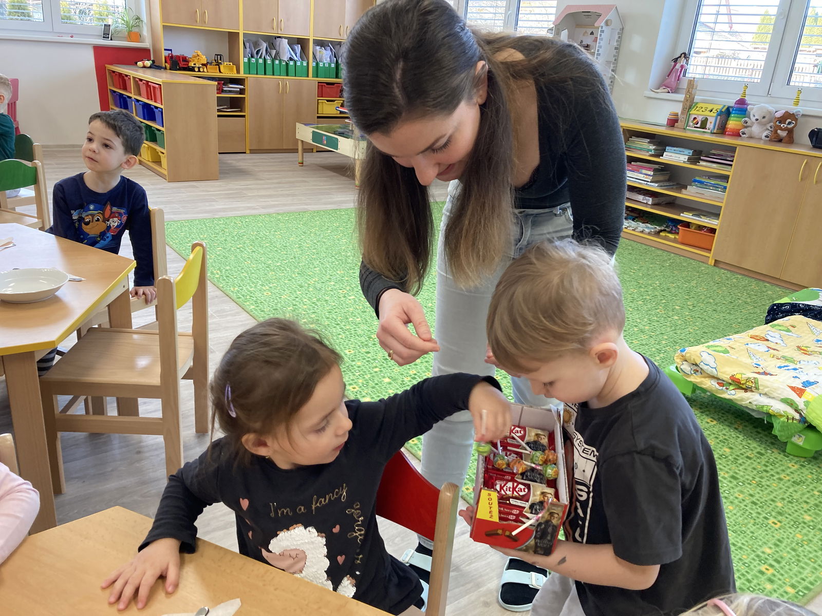 0CCA0E47-F69B-401D-B05E-3E049601E135