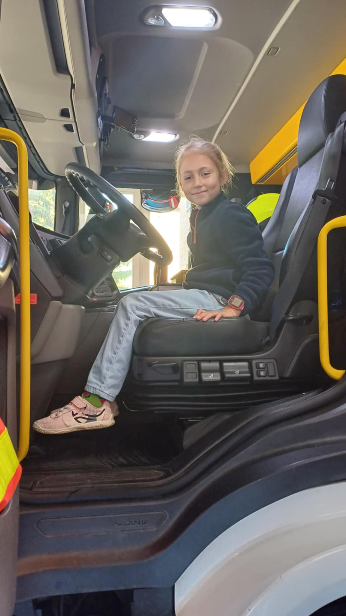 98c8e9dd-b1e5-479d-a0be-f65b8fa44367