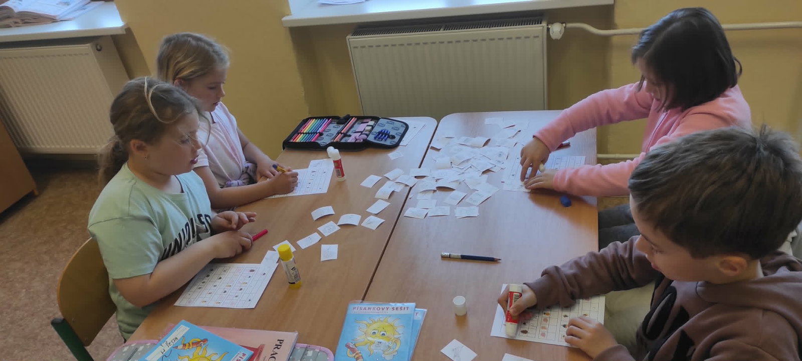 16f15e82-c1d7-4b28-a102-686a96696ef6