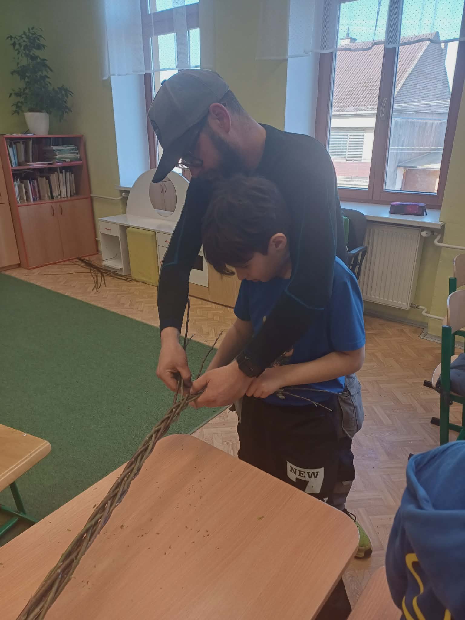 98defbea-583d-4433-b7f0-5d16ad08b9ac