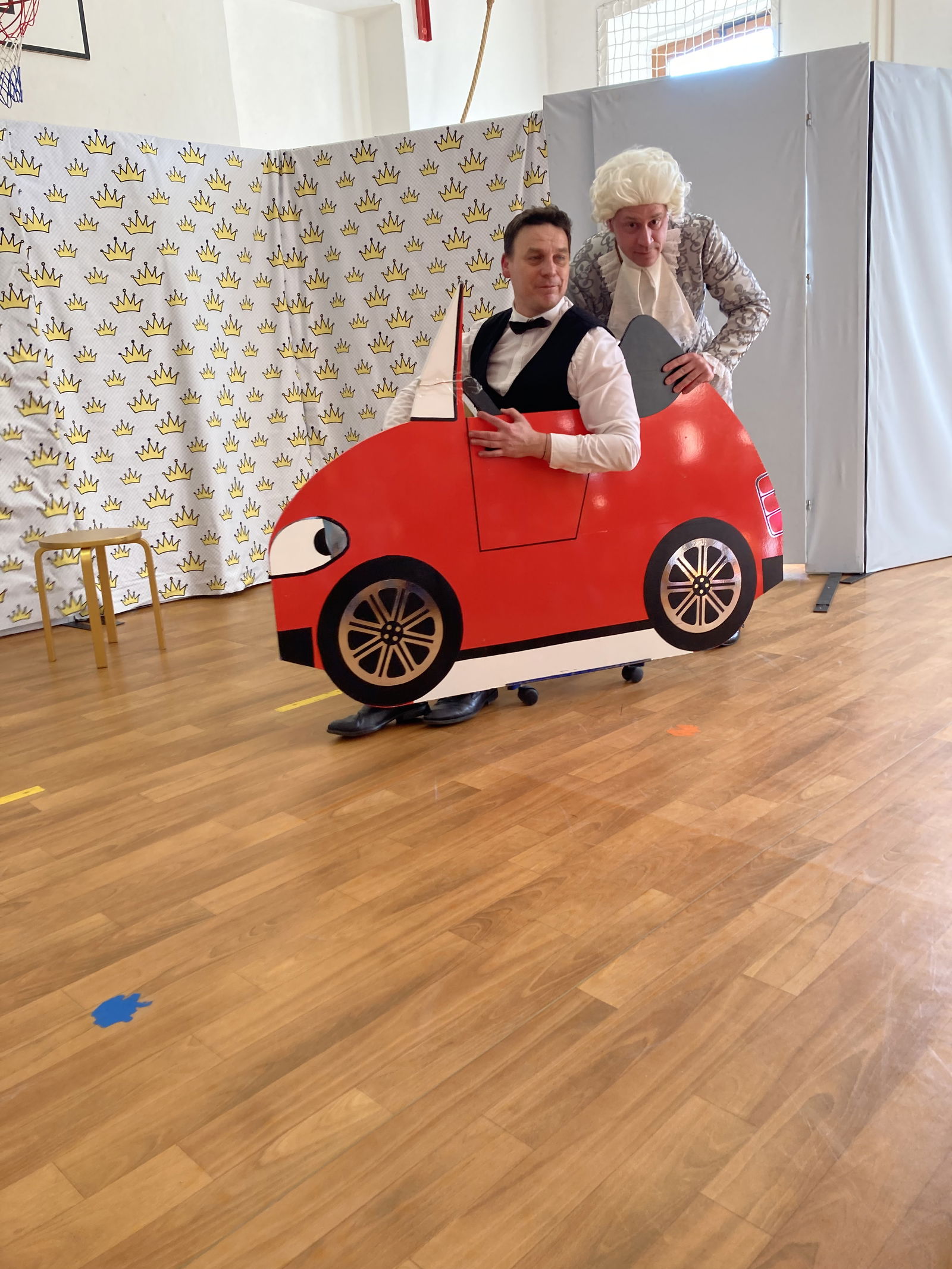 EFC58FF0-4BCD-455C-816F-85859D644454