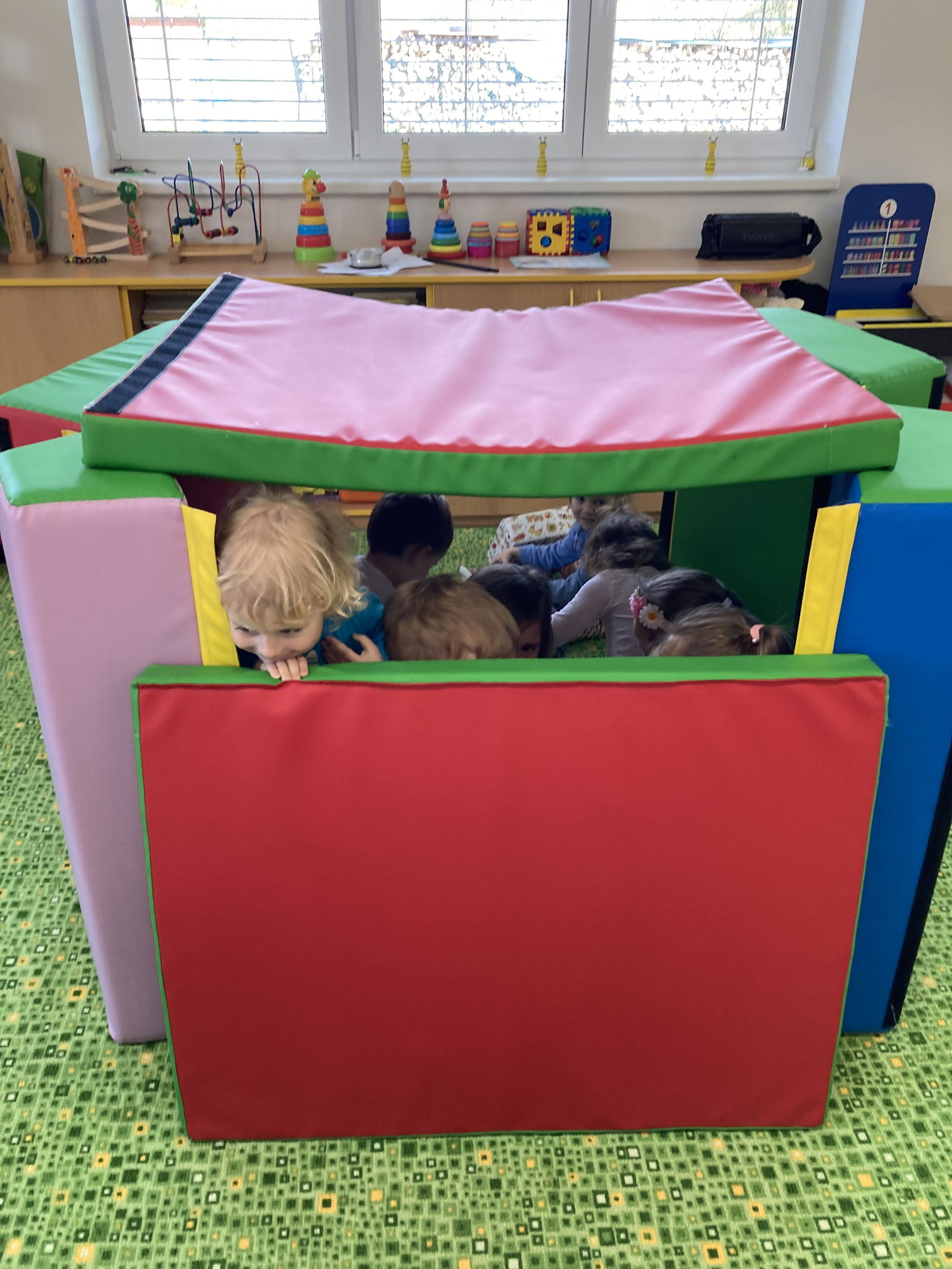 1AFFD755-7E62-44EF-8965-3363352ABDAA