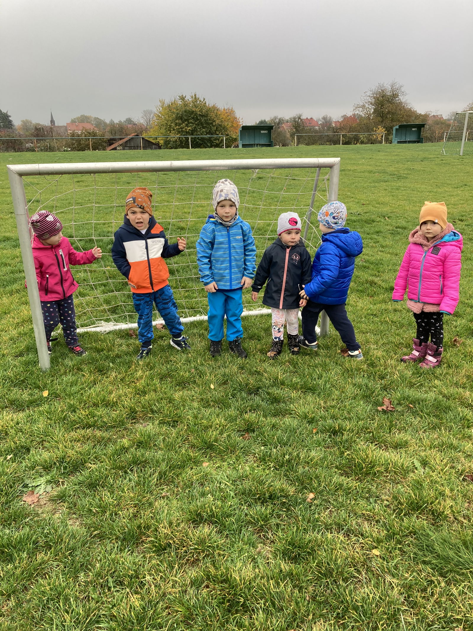 5F2E0F49-64E6-46FA-8E0F-0926805982EA