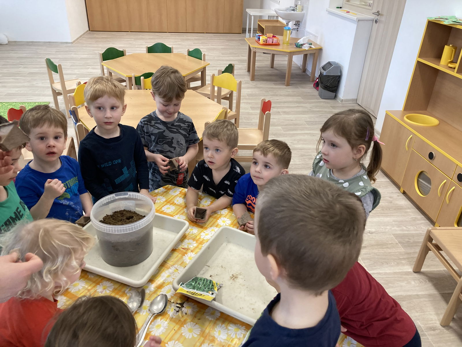 D0215B41-CAA6-4FF2-B5C1-59C5C5F4BC29