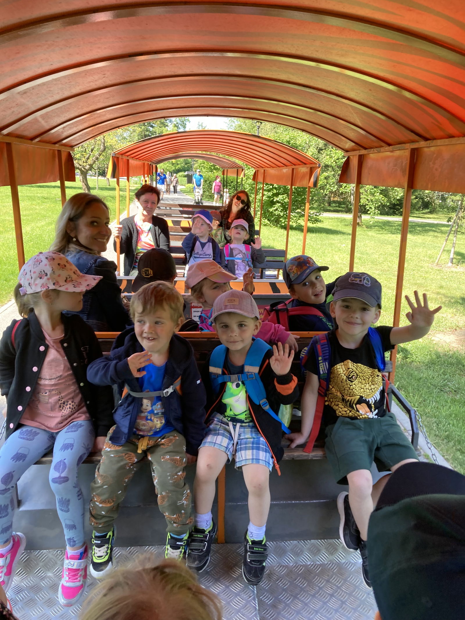 BADA60CB-9C63-4CAC-94C9-0585B13CA0CD