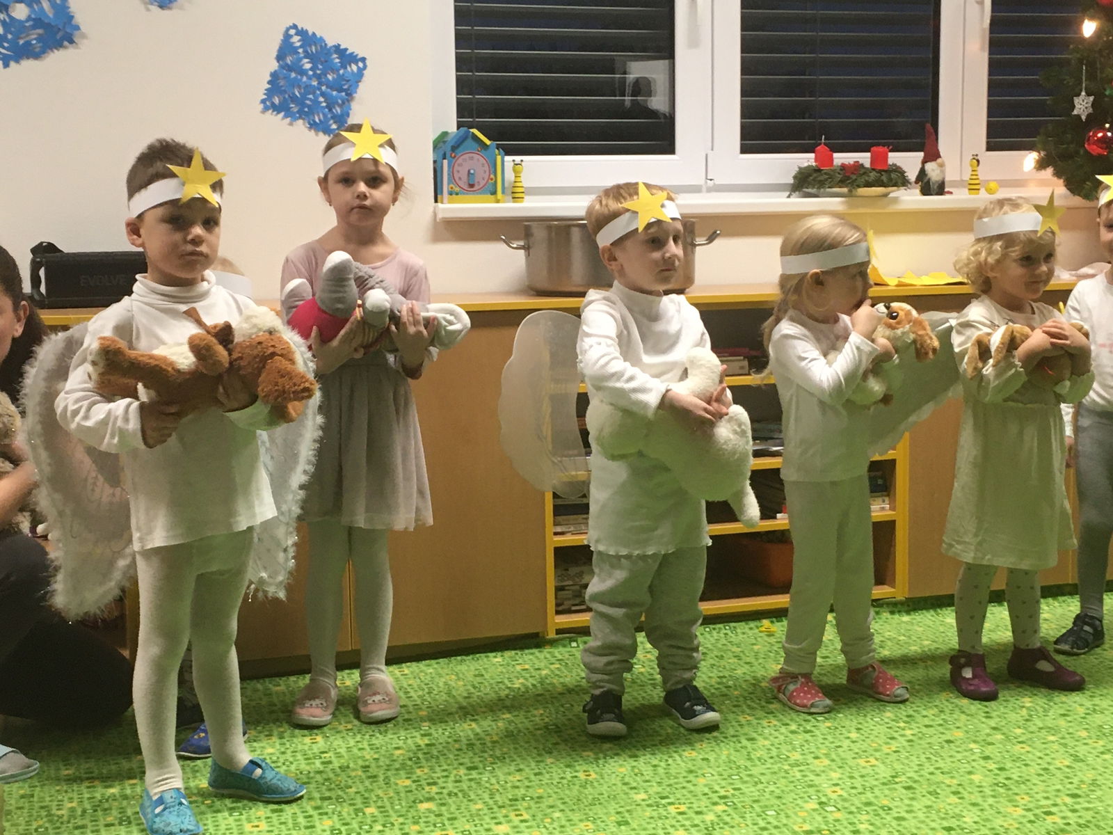 PHOTO-2022-12-19-12-37-51