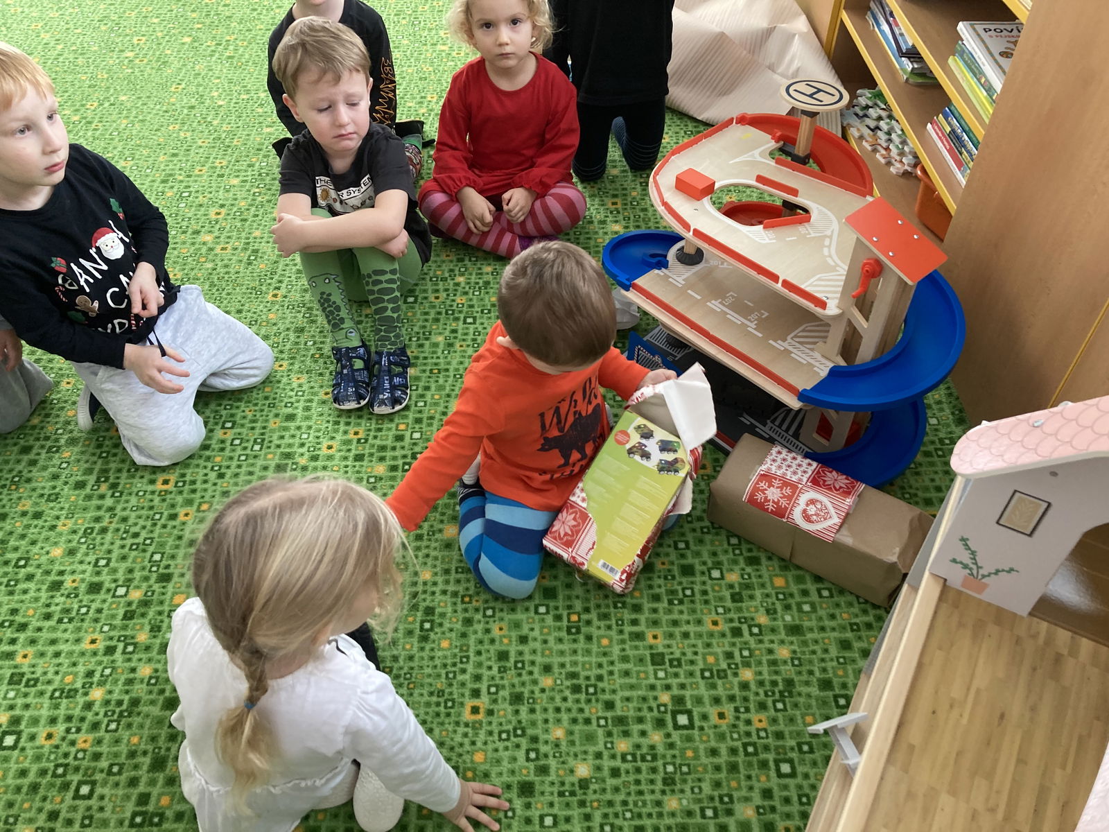 17423B5B-09DA-4E73-A850-BE5BF1CDDA53