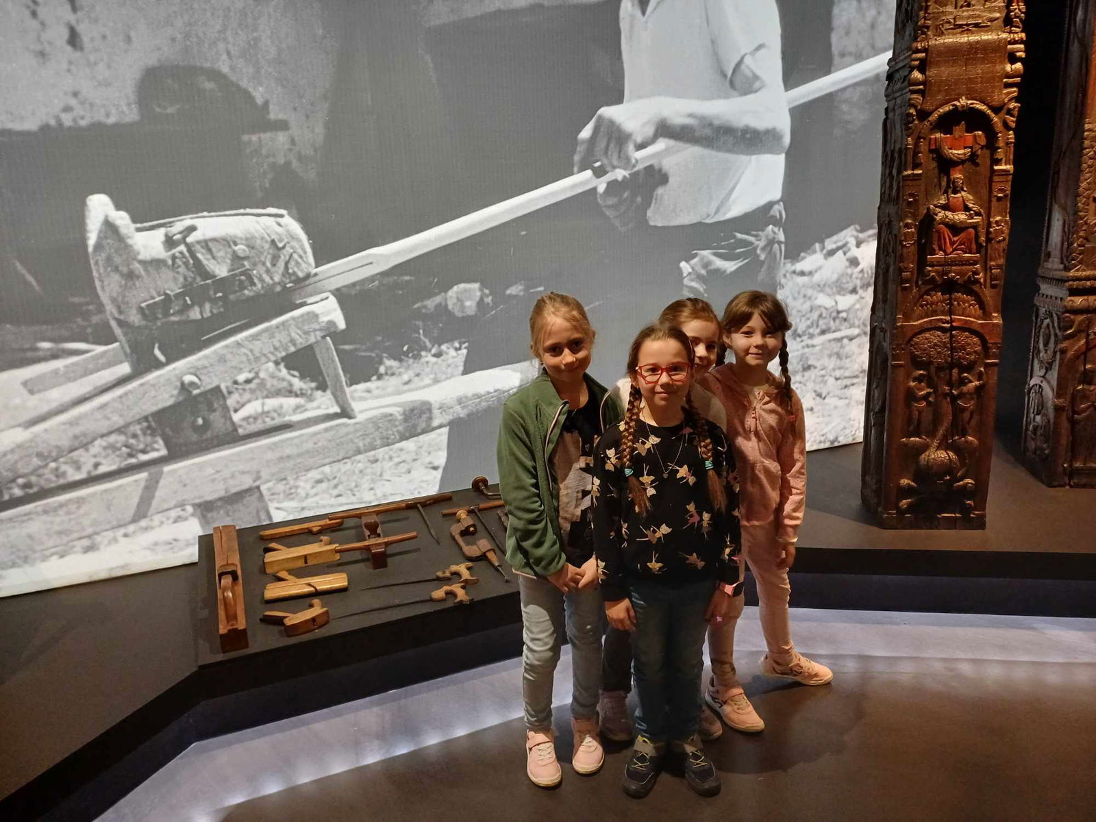 490222082_677449211327687_5206749596661781138_n