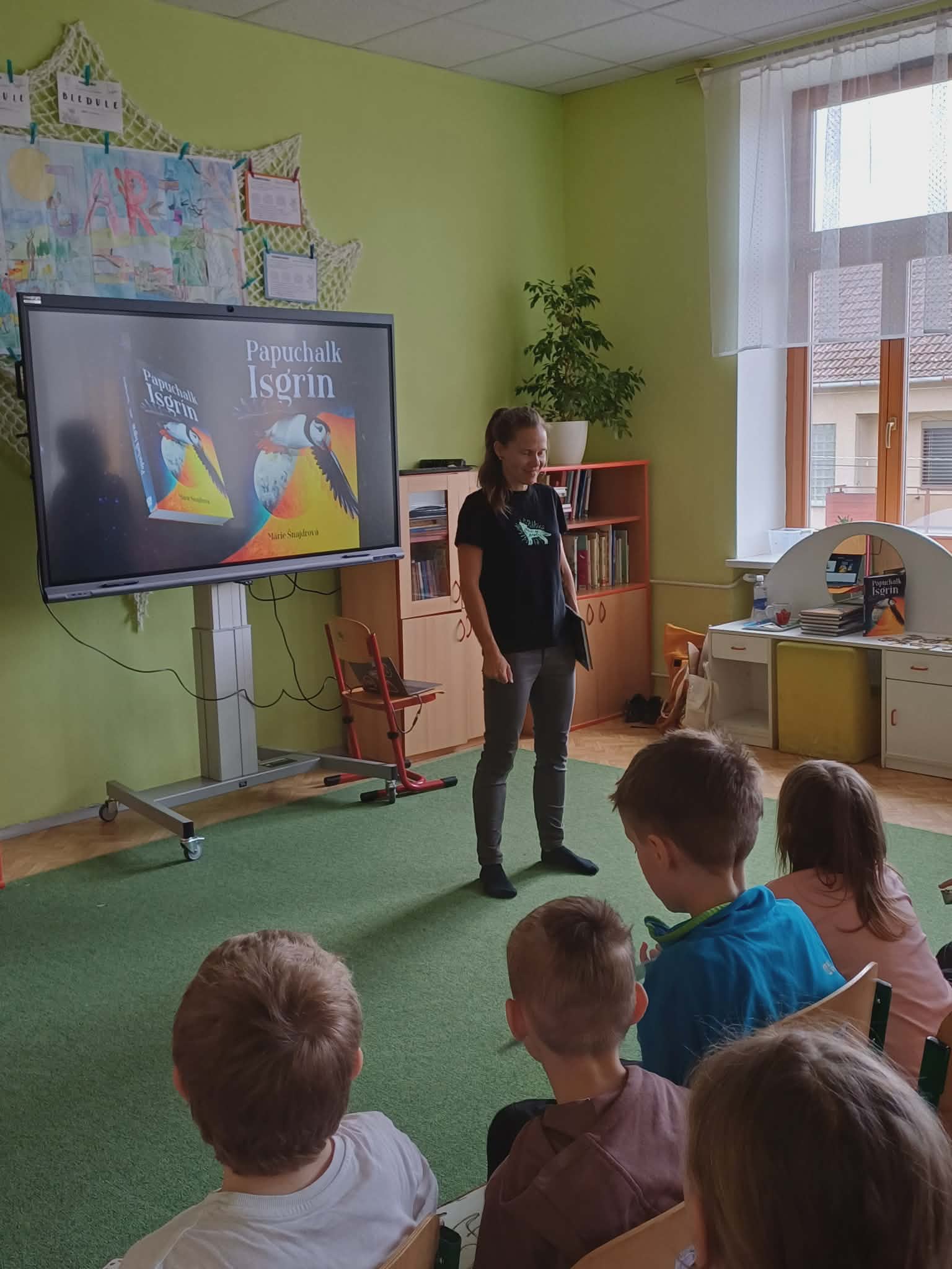 f441a65d-a044-4572-8b3c-5c928143e913