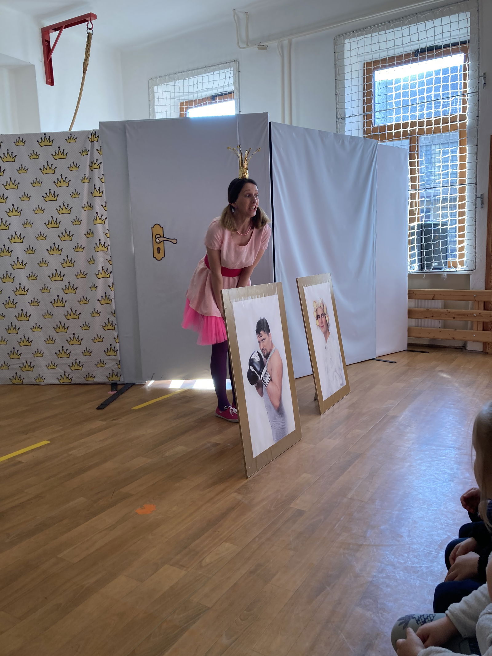 E5824CA3-4848-48E0-BDC3-F681BE7FD025