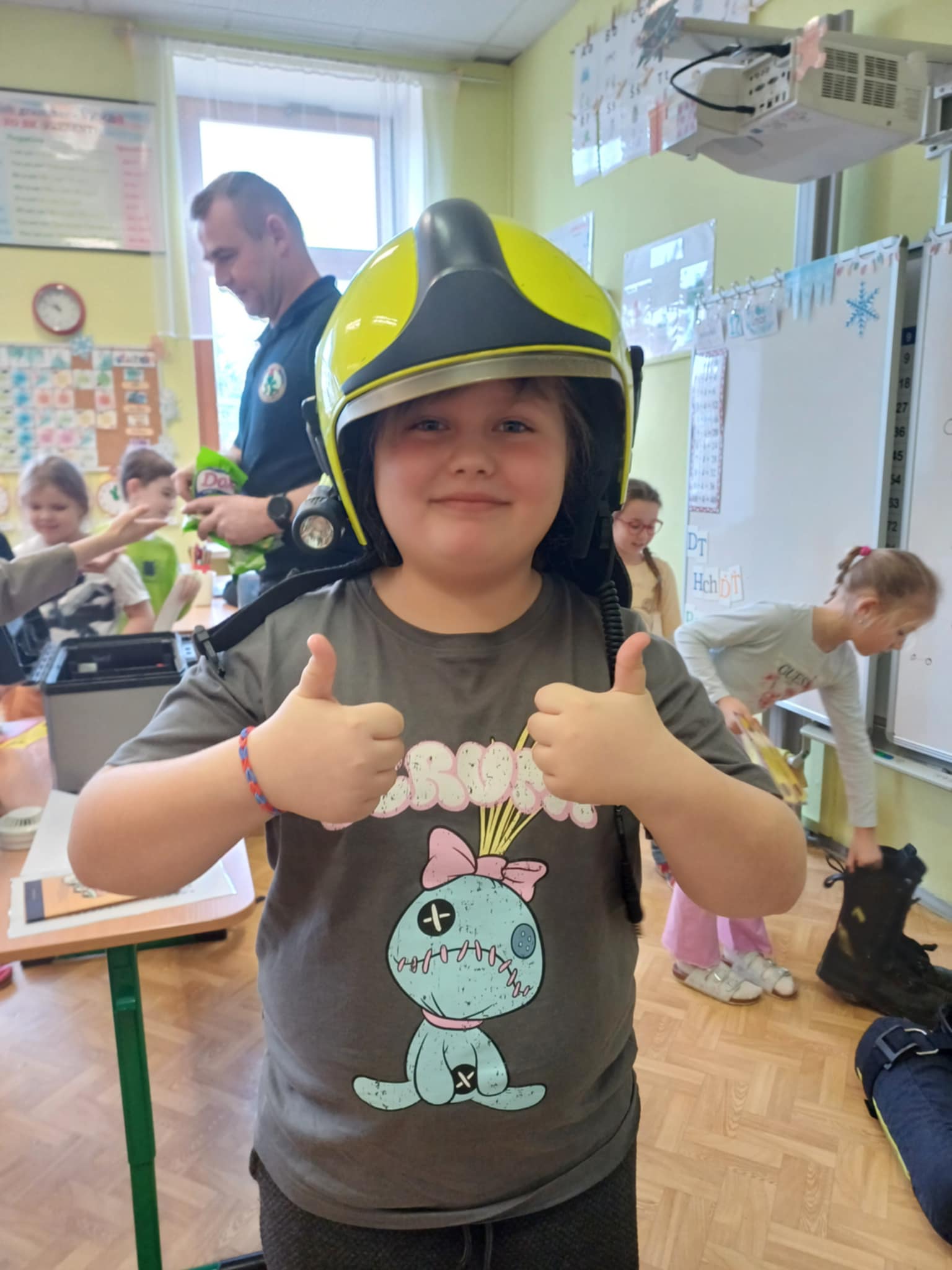 9ff682cd-8342-4eb3-b9e9-23bd86de0392