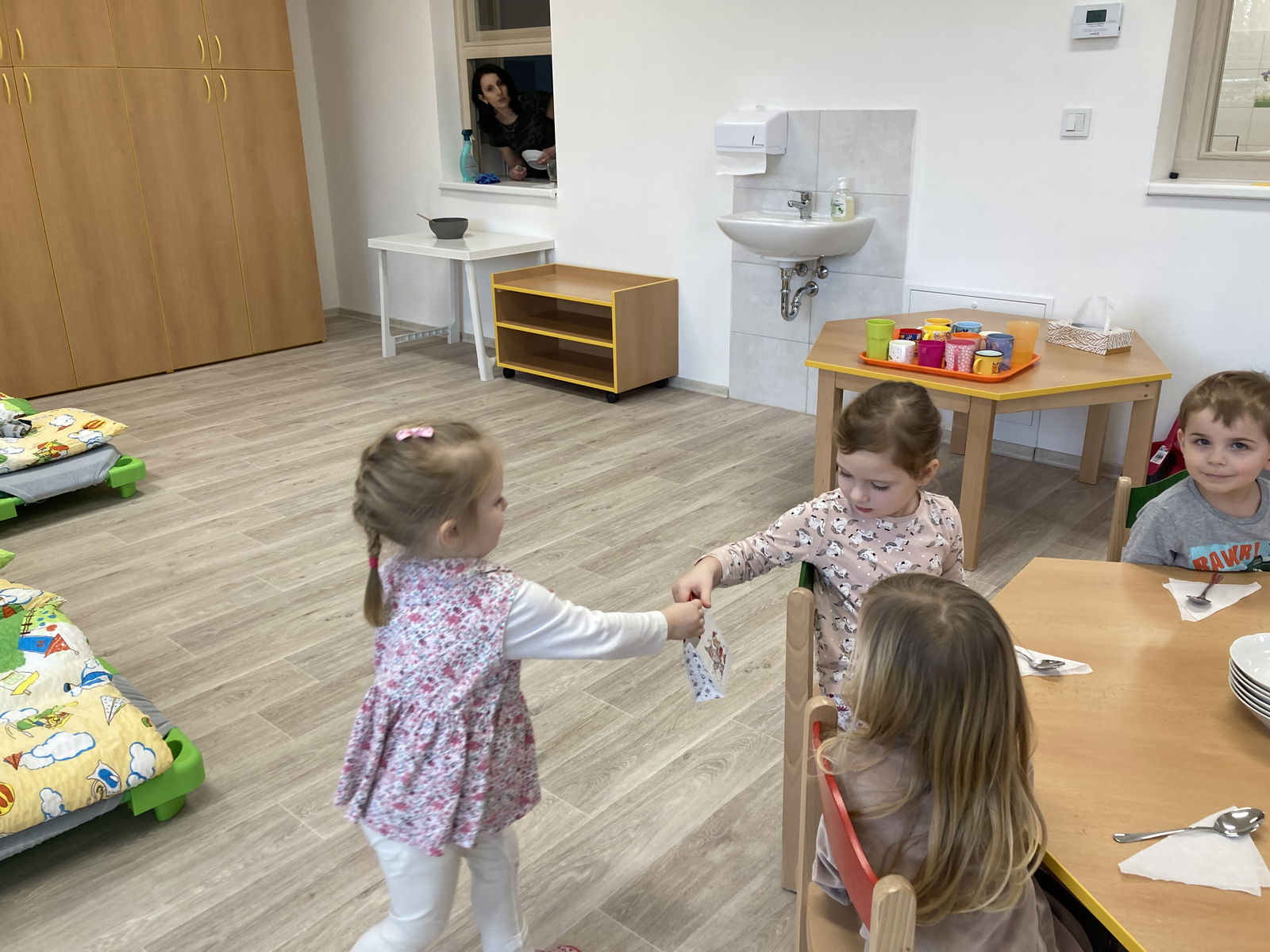 474EF894-8278-4088-B2C2-B62F90448E7D