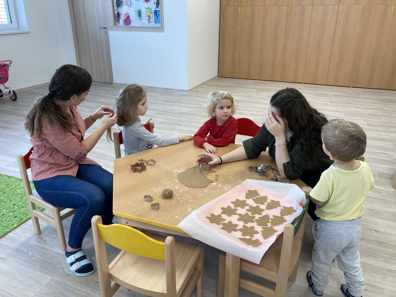 AAC42C5C-D53A-42CD-BBC4-74CD68924757