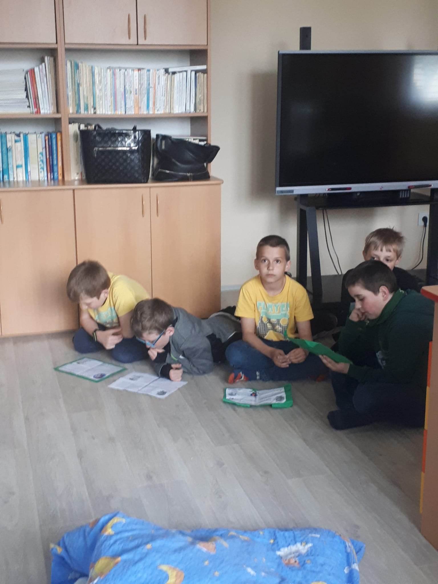 353137121_239594298864757_7294232212827693926_n