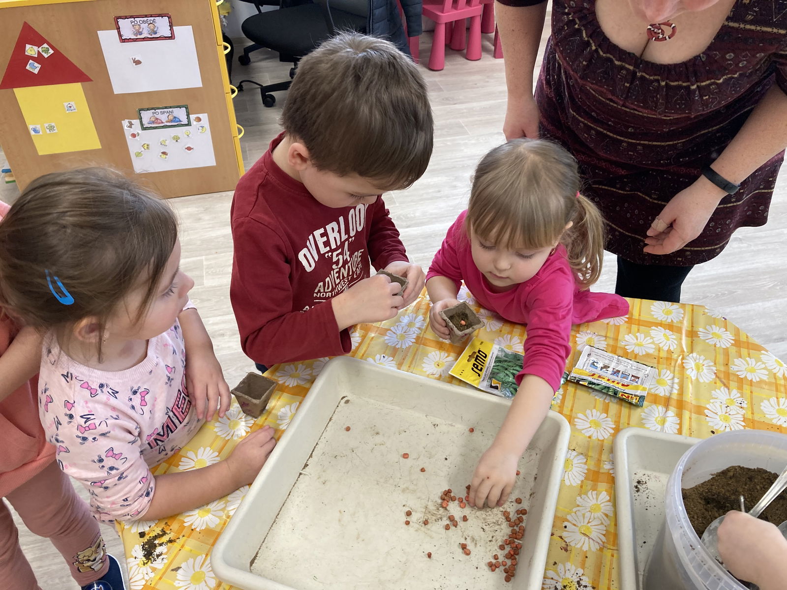 0AC0E154-7DA9-4915-8B6D-57638C71984B