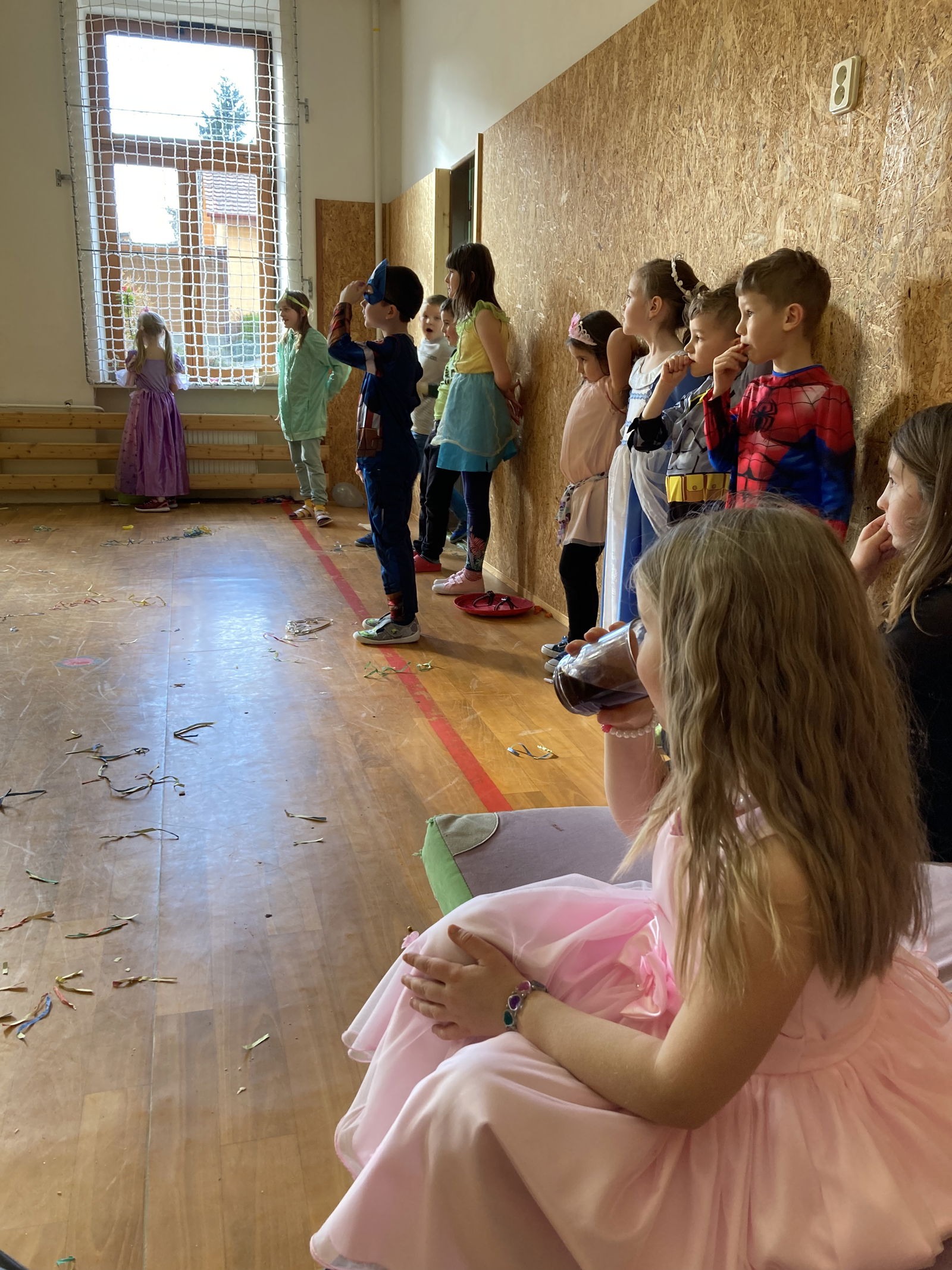 F8AE379B-DD46-41A1-B52F-E52CEC50C101