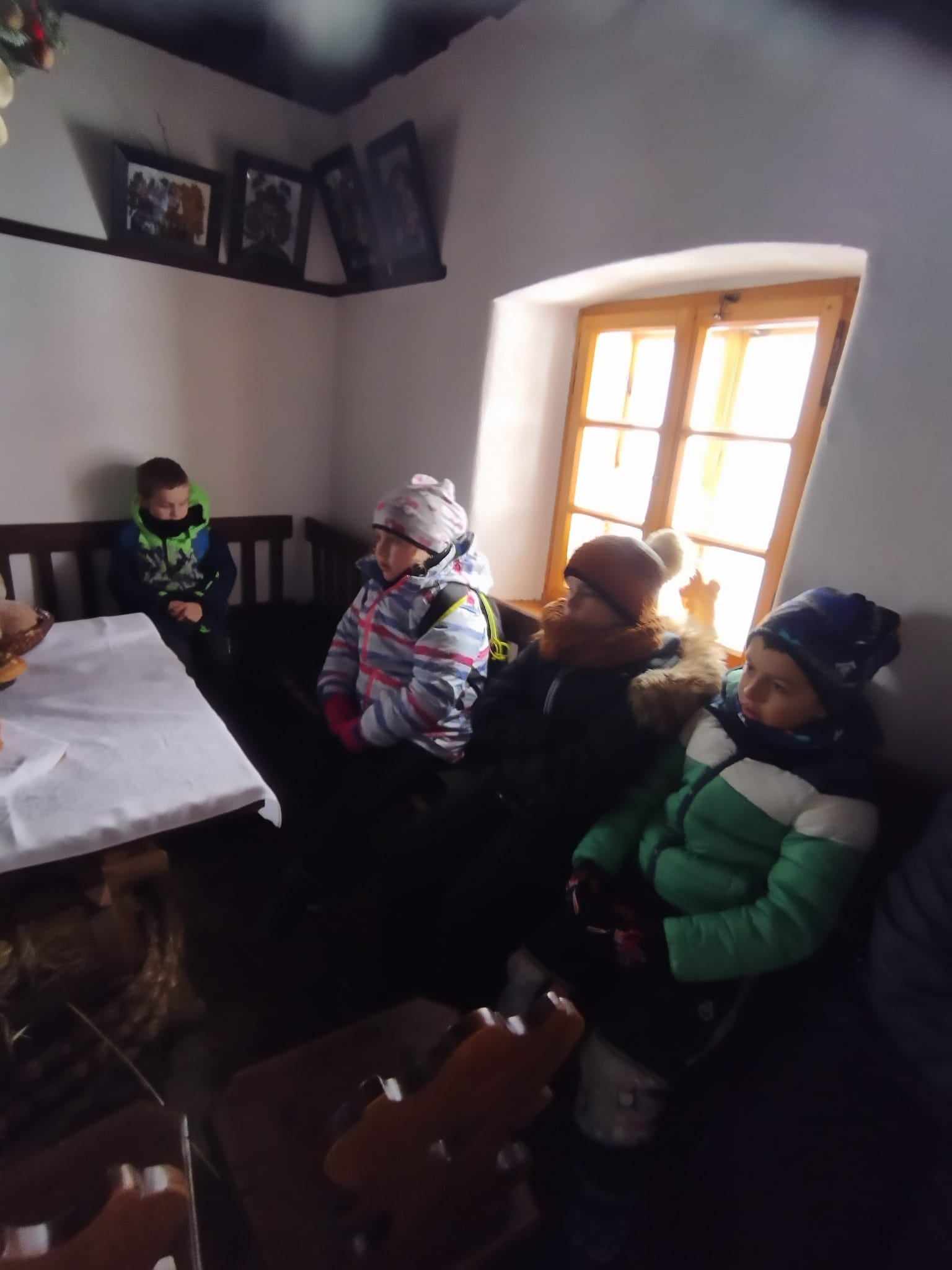 404136724_879447656836744_3511863588790645108_n