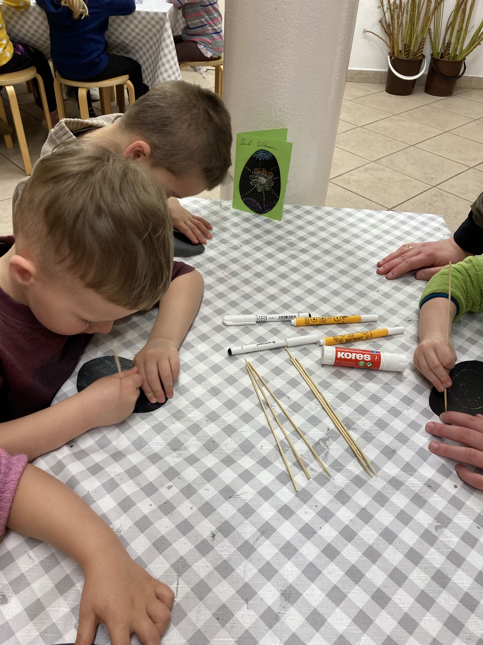 B66CC0D3-F58D-45C0-BACE-8857796544D1