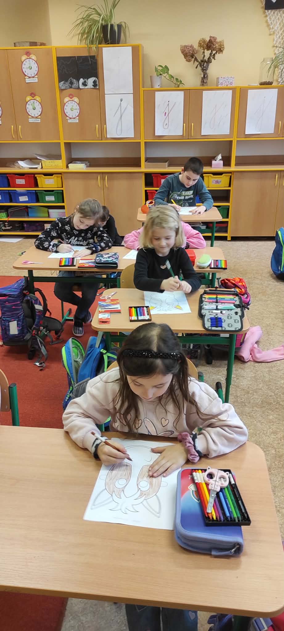 ca857076-5d03-4f72-864c-725856b1f224