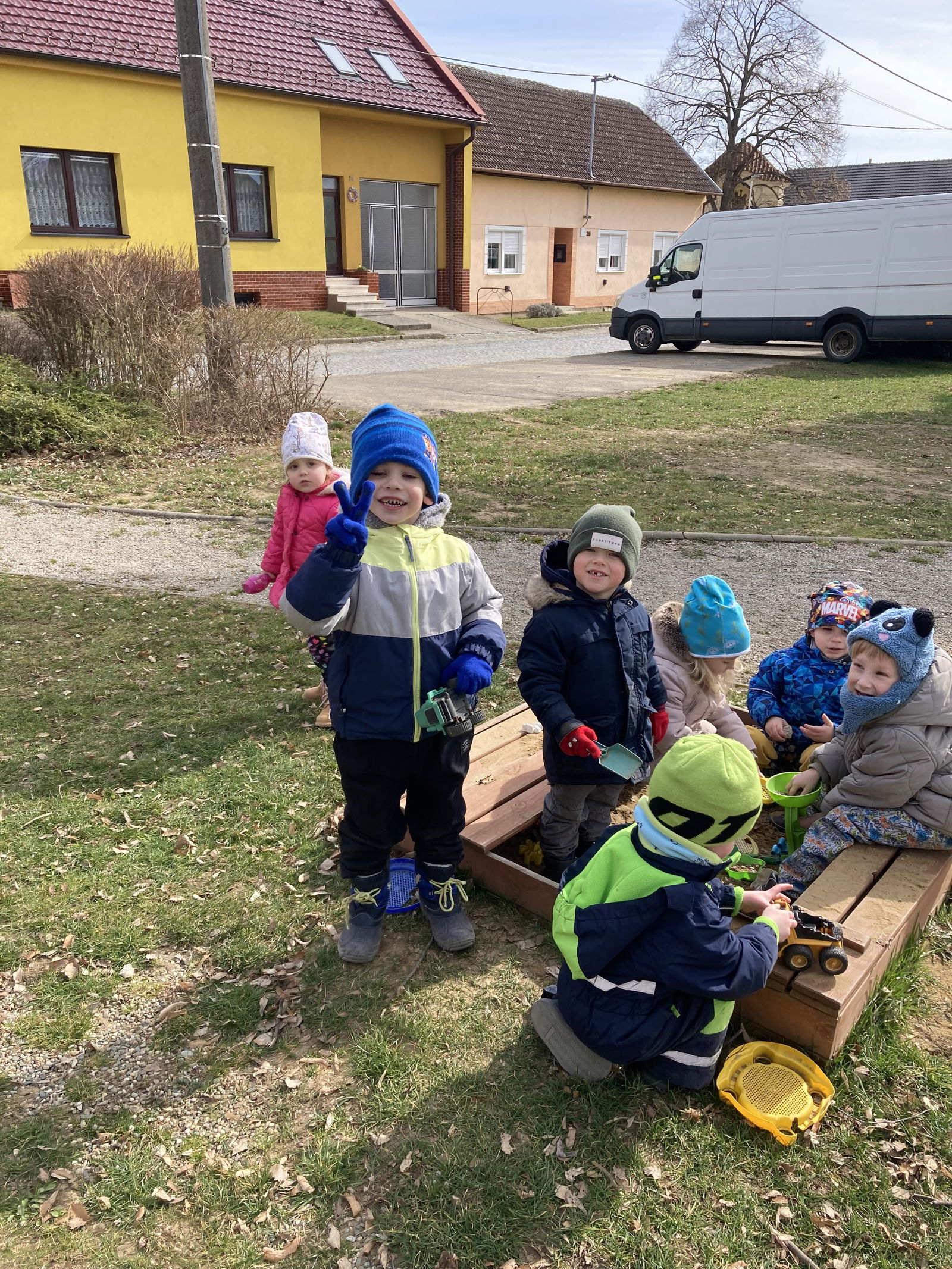 67FB36E1-58AF-4077-8819-BE90171A4F6A