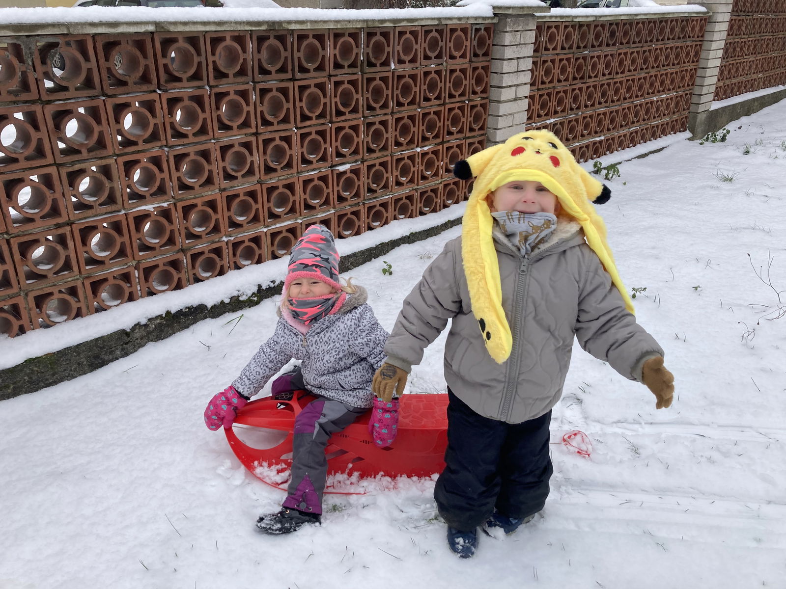 7A2A0B20-40C0-4A34-A8E0-C79663A0BFF0