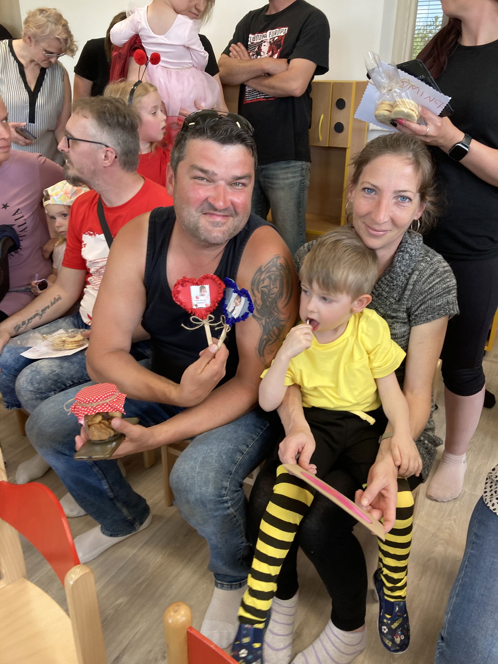 82DD7066-A09B-4B49-88A8-40B74B382260