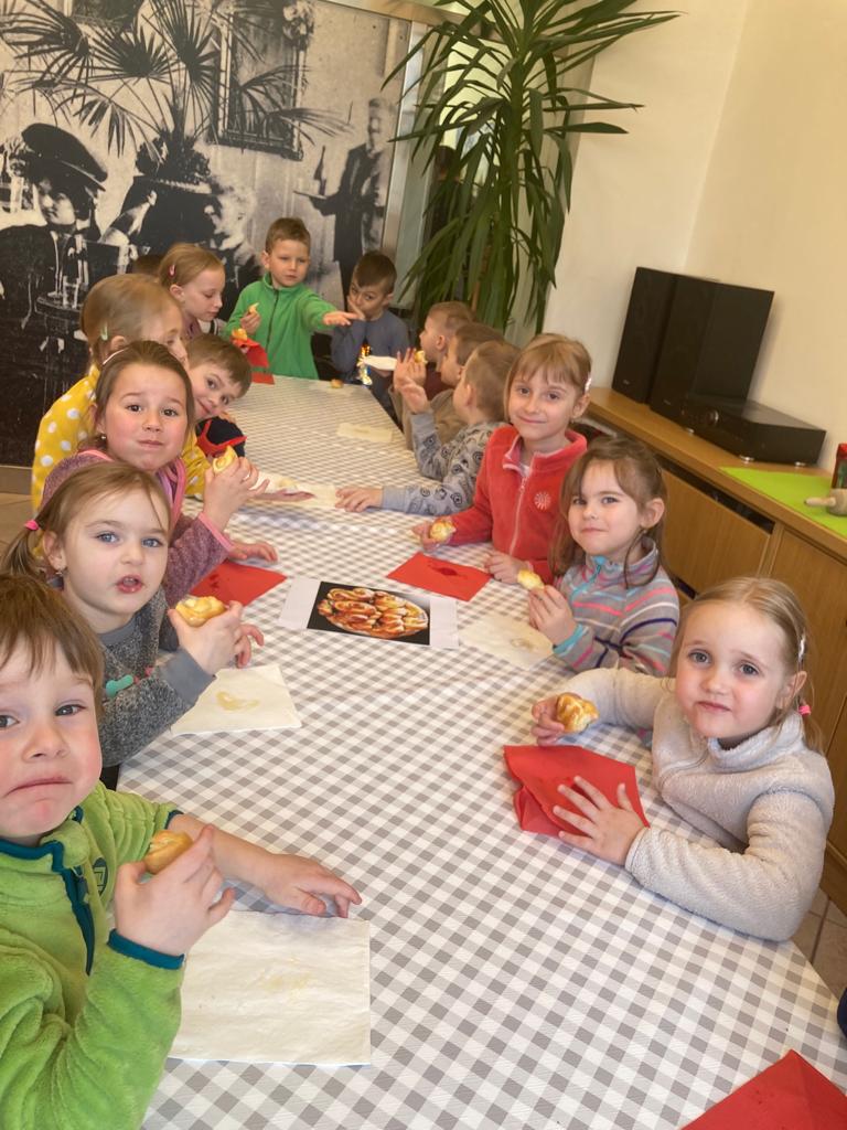 PHOTO-2023-04-07-16-12-51